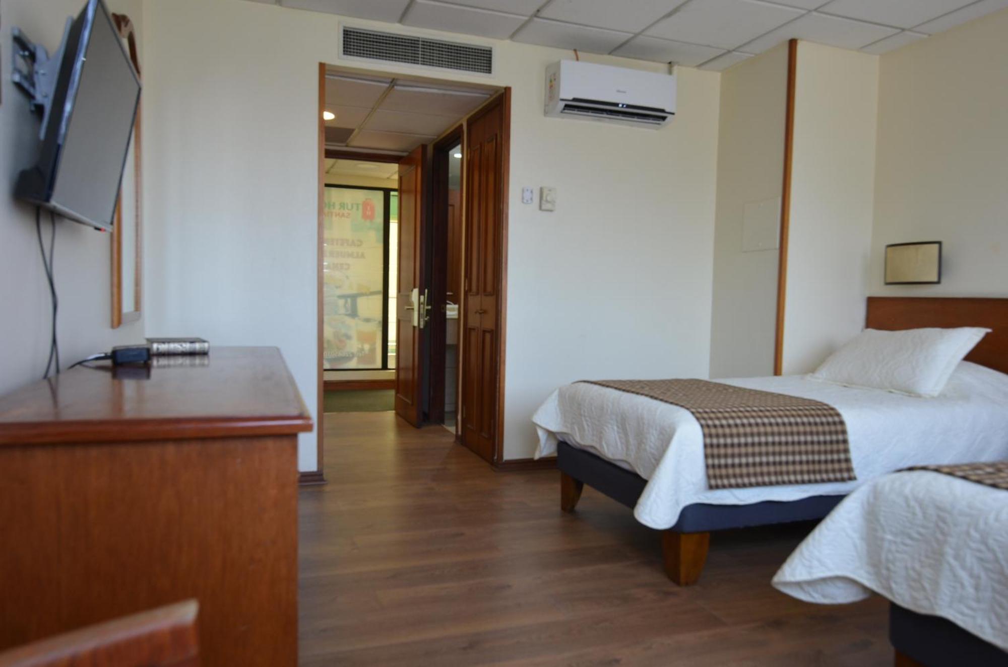 Tur Hotel 圣地亚哥 外观 照片