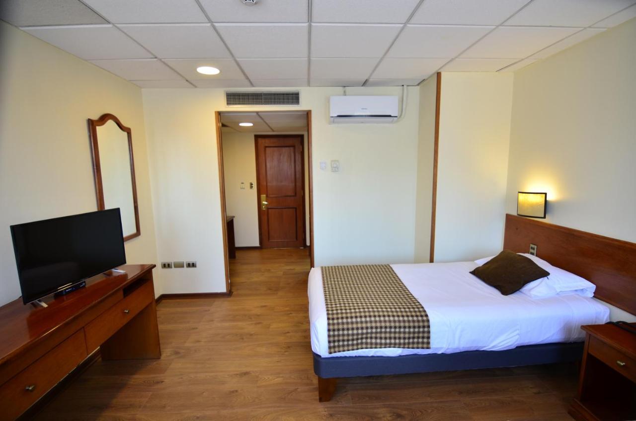 Tur Hotel 圣地亚哥 外观 照片