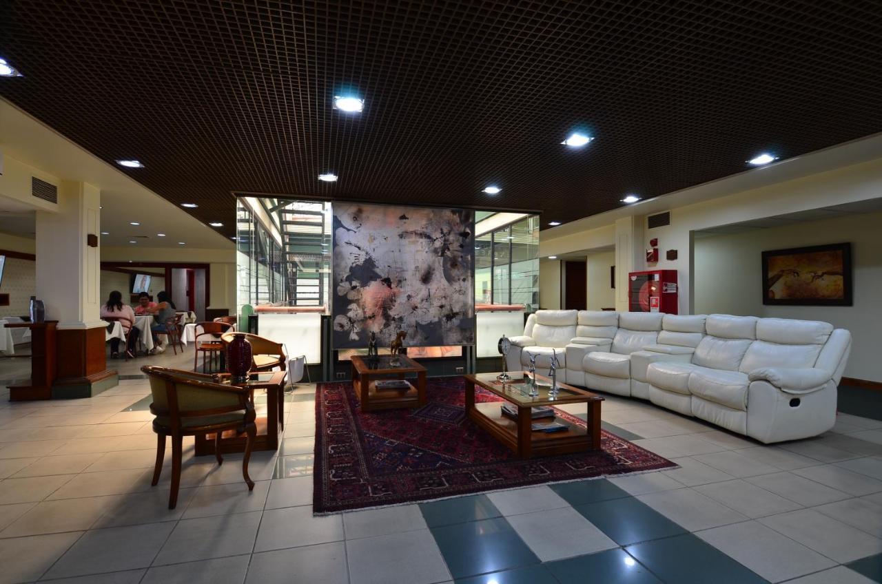 Tur Hotel 圣地亚哥 外观 照片