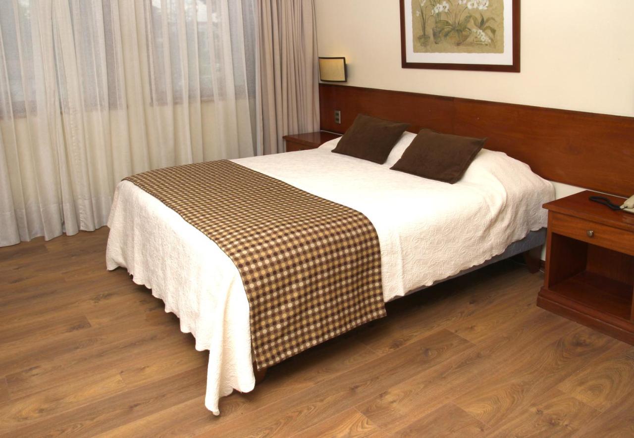 Tur Hotel 圣地亚哥 外观 照片