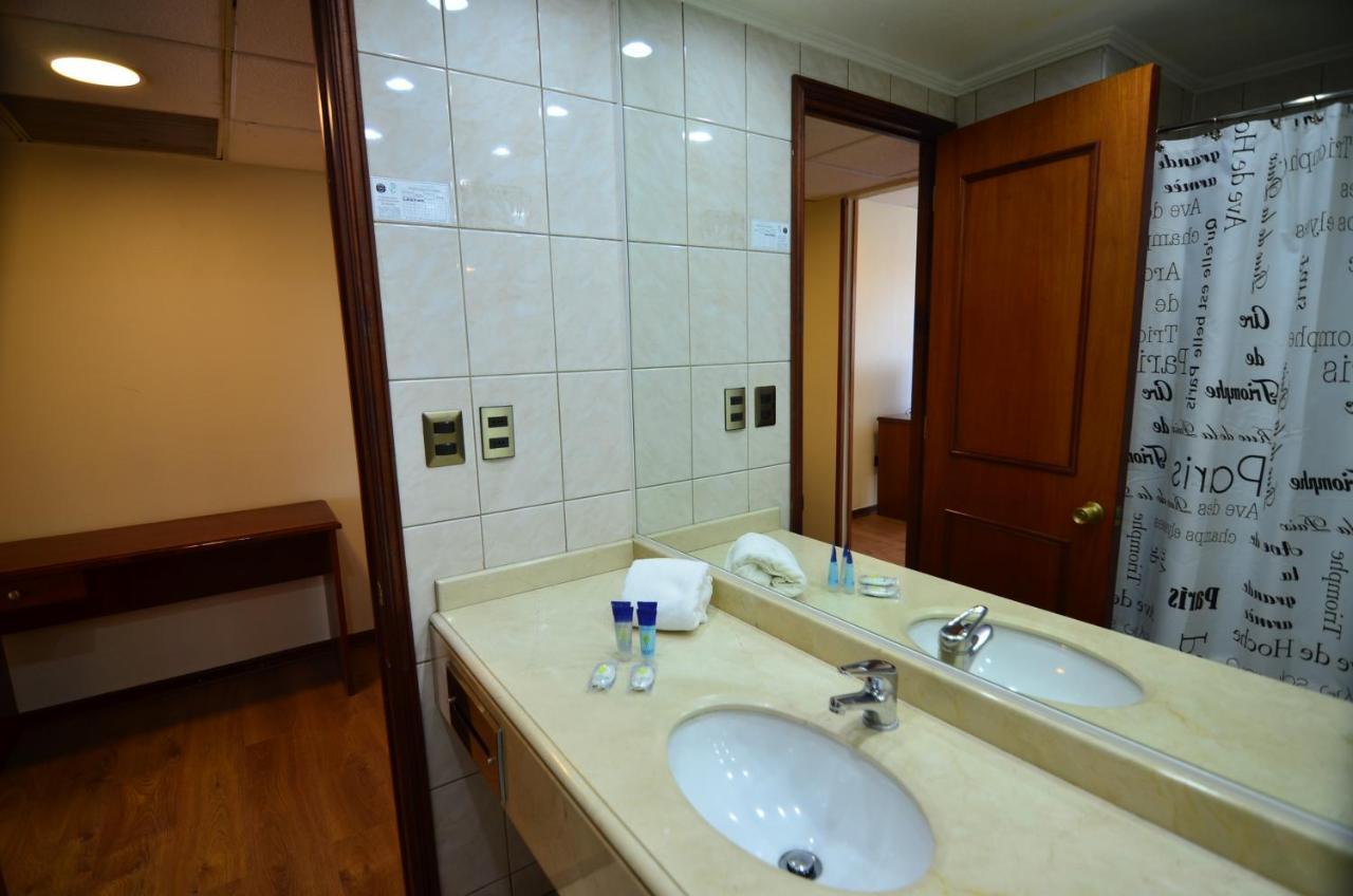 Tur Hotel 圣地亚哥 外观 照片